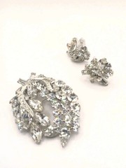 Weiss Brooch Vintage 1950s Demi Parure W Clip Earr Rhodium Plated Stunning 0229