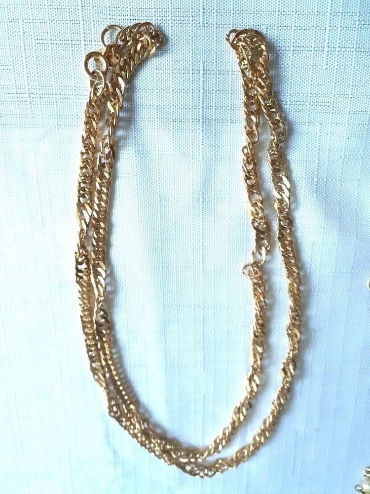 Vintage Gold Tone “Park Lane” Twist Necklace 30 Inches – As Pictured -VM106