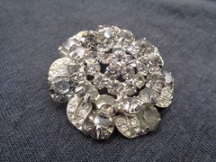 Vintage WEISS Smoky Gray & Clear RHINESTONE BROOCH