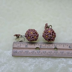 1960’s Mod Soft Plastic White Daisy Ball Drop Dangle Clip Earrings Hong Kong