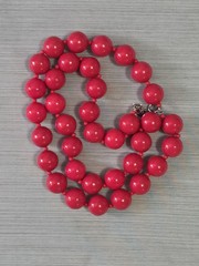 Vintage Joan’s Collectables Signed Necklace Round Red Acrylic Resin Beads Retro