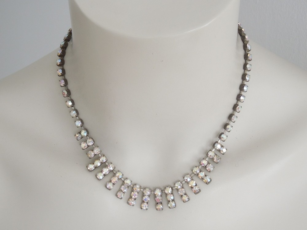 Vintage Necklace Collar Rhinestones Aurora Borealis 21.8 G/Approx. 39-42 Cm