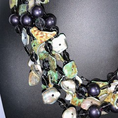 Vintage Green Shell Multi-Strand Statement Necklace – Midnight Tide