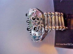 Costume Jewelry Ring Black Stones By Sapphire Silver Tone Stretchable Band New