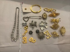 21 Pc Vtg Jewelry Lot 2 are Sterling, + AK, 1928, Silver, Brooches, Necklace, Pe