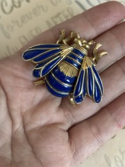 Trifari brooch butterfly Blue & Gold vintage 1950s-1960s
