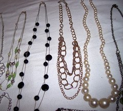 Estate Find Costume Jewelry Variety Necklaces Bracelets Rings Pin 22 Piece Lot A