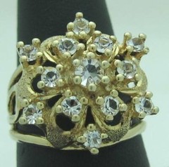 BEAUTIFUL VINTAGE ESTATE WHITE STONE STERLING SILVER VERMEIL SNOWFLAKE RING, 8