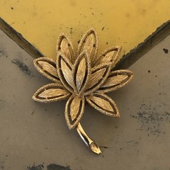 Vintage Brooch Lot Gold Tone Monet Coro Avon AAI JJ & Anson Gold Tone Tie Bar