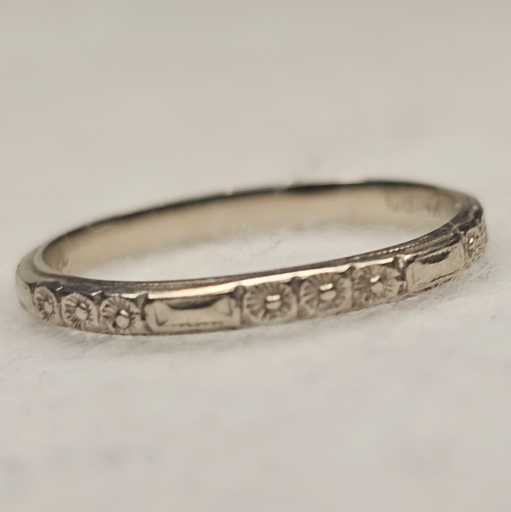 Antique 1934 Ostby Barton 14K White Gold Art Deco Wedding Band Engraved Sz 6