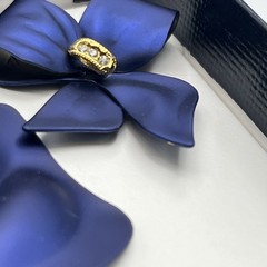 Tona Bow Brooch & Pierced Earrings Set Blue Clear Rhinestone