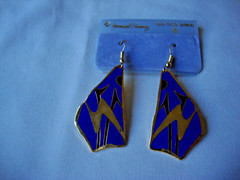 VINTAGE SAMUEL HUANG DESIGNER CLOISONNE RETRO ABSTRACT RED & BLUE DROP EARRINGS