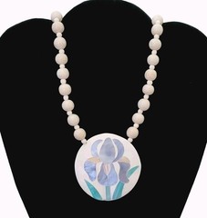 Vintage Pendant Necklace 2.4″ MOP Inlay Pendant Beaded 22″ Necklace