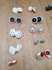 23 Pairs of Vintage Pierced Earrings 1980’s-1990’s Pre-Owned Costume Jewelry