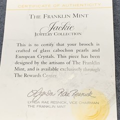 vintage Franklin Mint Jackie Kennedy Faux Pearl Rhinestone Brooch Pin COA