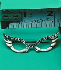 Vntg Signed MC Michael Conroy Sterling Silver Marcasite Cat Eye Glasses Brooch