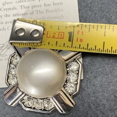 vintage Franklin Mint Jackie Kennedy Faux Pearl Rhinestone Brooch Pin COA