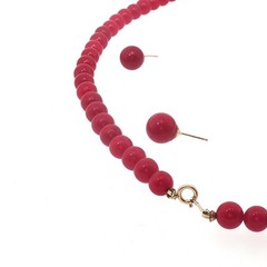 Vintage 14K Gold‑Marked Red Bead Necklace & Pierced Earrings Set – Classic