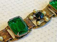 Vtg Art Deco Bracelet 7″ Fashion Jewelry Green Emerald Color Glass Stones