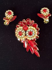 Vintage Juliana D&E Red Rhinestone Owl Parure Bracelet Brooch Earrings