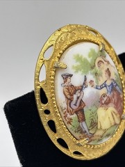 Vintage Brooch Pin 1950’s Reproduction Courting Couple