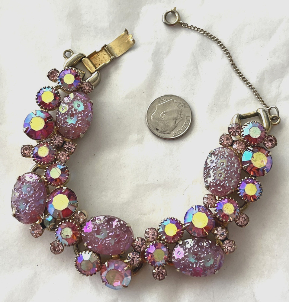 Vintage Juliana D & E 5 Link AB Rhinestone Floral Molded Glass Bracelet w/Chain