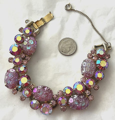 Vintage Juliana D & E 5 Link AB Rhinestone Floral Molded Glass Bracelet w/Chain