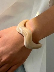 Vintage Wavy Acrylic Resin Bracelet Set Stackable Women’s Bangle