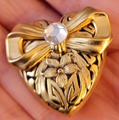 VTG-1995 “Angels of Love” Gold Tone Floral Heart & Rhinestone Earrings By Jane