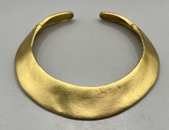 Vintage Gold Brass Hinged Collar Necklace Choker 70’s Boho Brutalist