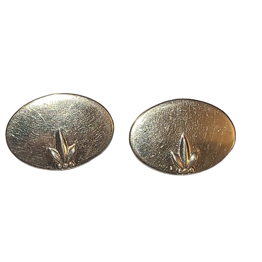 Vintage Swank Gold Tone Oval Disc With Leaf Classic Men’s Cufflinks