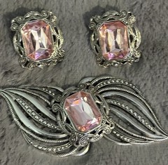 Vintage Brooch Earrings Set Pierced Pink Rhinestone Leaf Flowers Open Work.