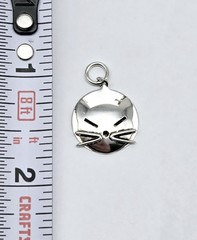 Vintage Sterling Silver Kitty Cat Cartoon Anime Circle Charm Pendant – 2.0g