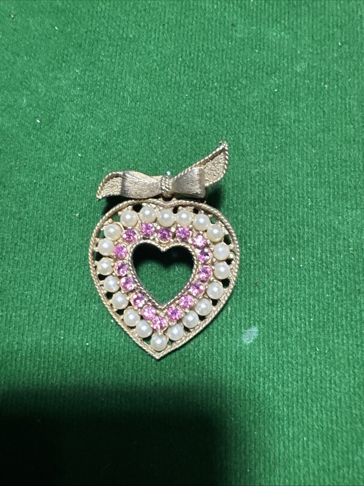 Vintage Brooch Pin Heart