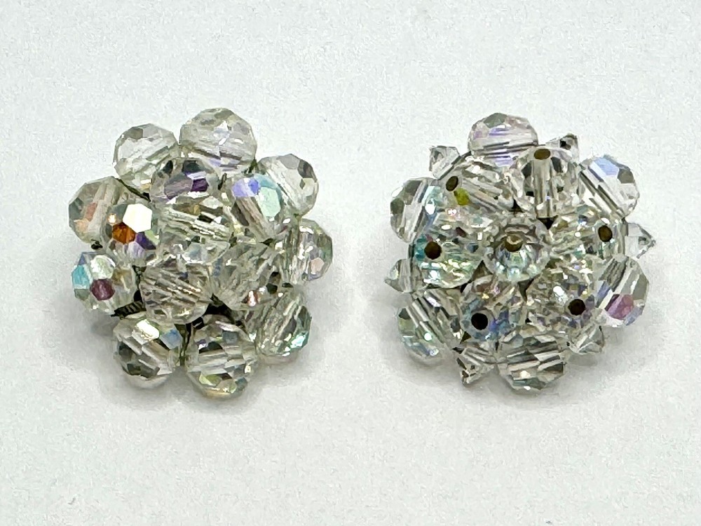 Vintage 50’s Clear Iridescent Rhinestone Beads Detailed Clip On Earrings Diamond