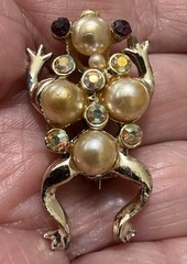 12 Vintage Brooch Lot FROGS TURTLES SNAIL SEAHORSE LADYBUG Enamel Rhinestone MOP