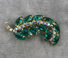 Juliana Rhinestone Brooch Vintage Pin AB Green Clear Faceted Crystal 2.5 in 38f