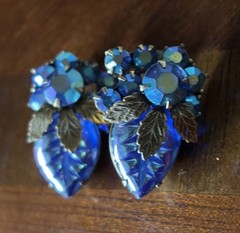 Vintage Blue Green Peacock Rhinestone Gold Carved Leaf JULIANA D&E EARRINGS