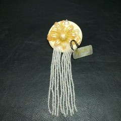 Vintage MEDICI Iradiesent Flower Brooch Dangle Seeds Glass Beads. 8027