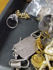 Vintage Mixed Lot Brooches & Pins, Metal Multicolor Costume Jewelry Watches