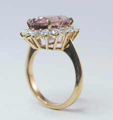 Vintage 18k Gold Lady’s 17 Stone Pink Tourmaline Diamond 6.65ctw Ring Size 5.75