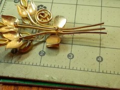 HUGE 3D Gold Plate Yellow Art Glass Flower Brooch Vintage 40’s 195JN0
