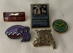 Mixed Lot 27 Vintage Lapel Pins Olympic 1984, Footix Fifa, Flags Games Cities