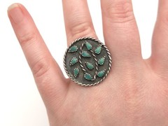 Vintage Zuni Old Pawn Sterling Turquoise Needlepoint Leaf Motif size 6 Ring
