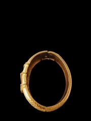 NIB Vintage TRIFARI ” Jewels” collection Bracelet