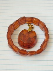 NATURAL OLD pressed ANTIQUE BALTIC AMBER BRACELET. Pendant
