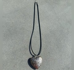 Vintage Elegant Etched Puff Silver Heart Necklace & Extension