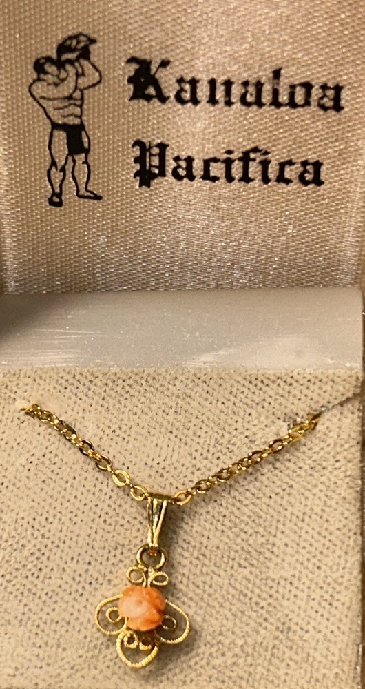 Vintage Kanaloa Pacifica Hawaii Angel Skin Coral Rose Necklace Gold Tone 16” 70s