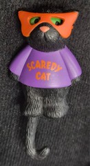 Vintage 90s Hallmark Cards Halloween SCAREDY CAT Moving Eyes & Tail Pin / Brooch