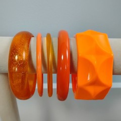 All Vintage ORANGE Bangle Bracelet Lot Hinge Plastic Glitter Acrylic Sz 8-8.5